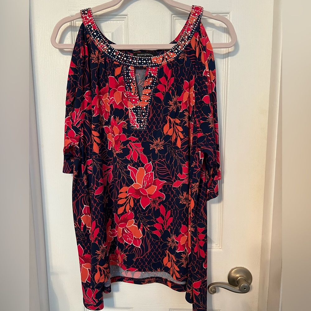 Ava and Grace ladies large blue multi-color blouse with peekaboo sleeves. Size L